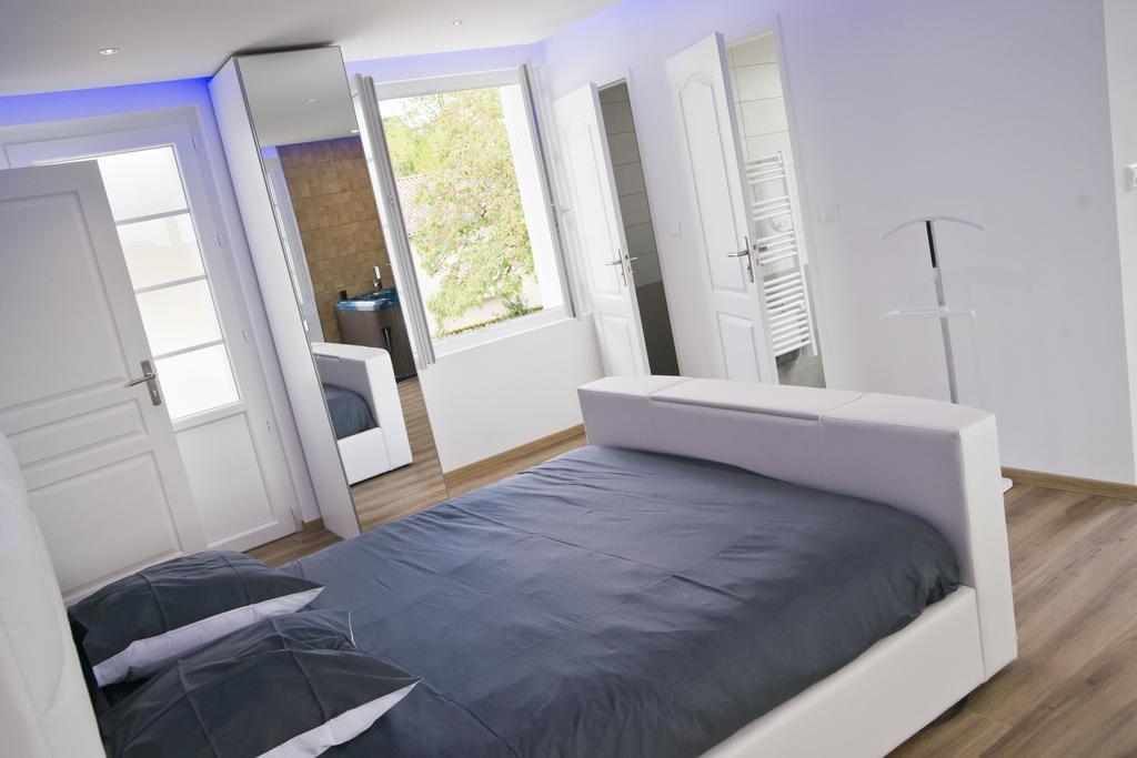 Bed and Breakfast Moulin Des Tours Barbaste Pokoj fotografie